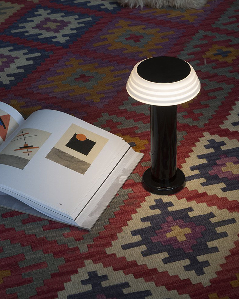 Lampe PL1 Portable Light - Sowden