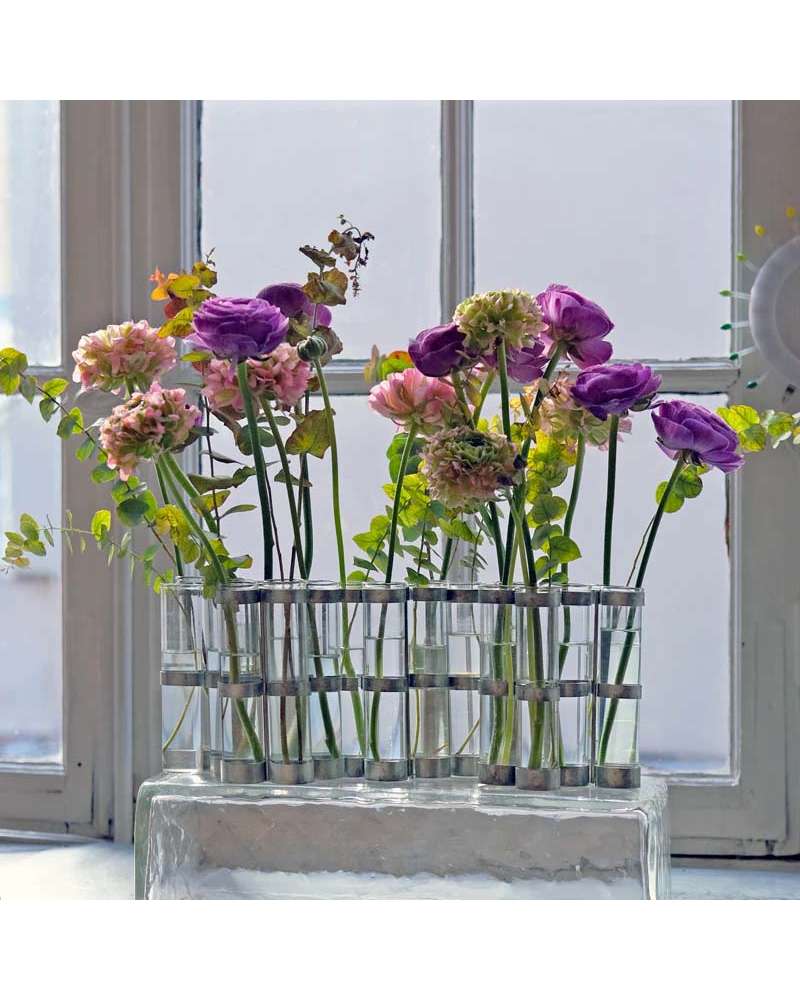 Vase D'avril Tse Tse