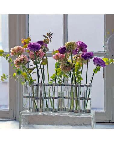 Vase D'avril Tse Tse