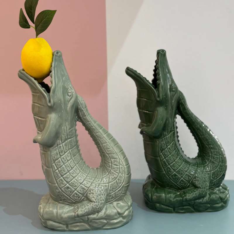 Carafe Croggle Crocodile