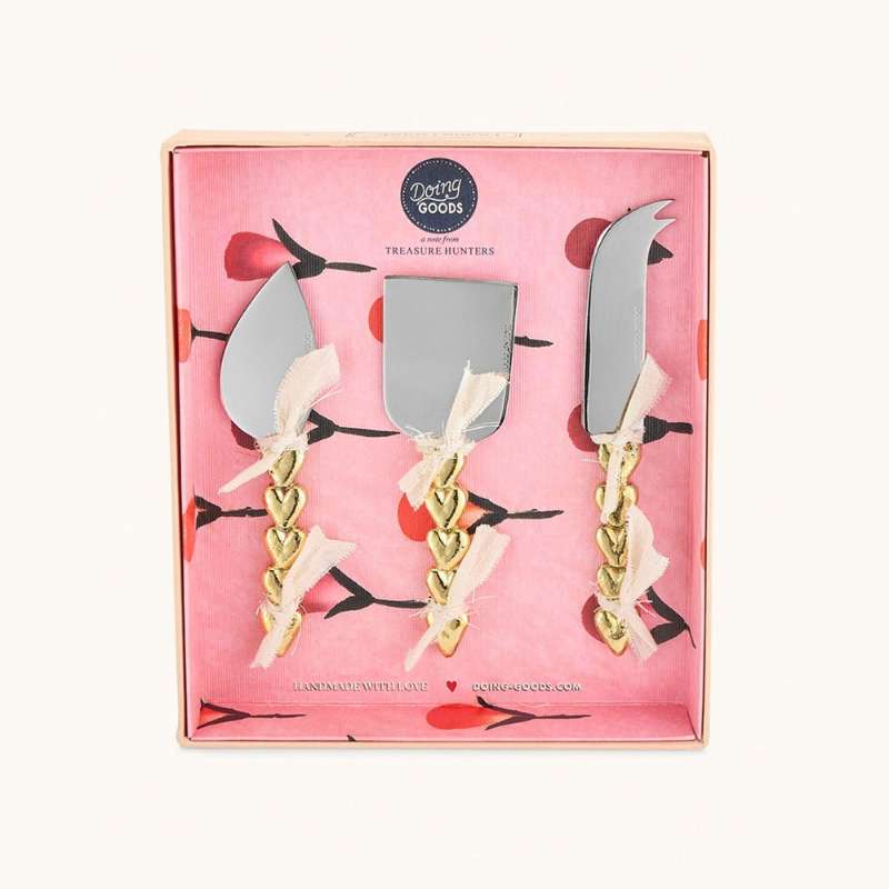Holly Heart Cheese Set