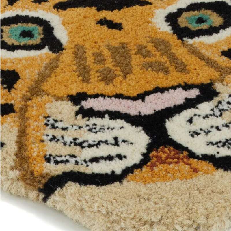 Head Rug