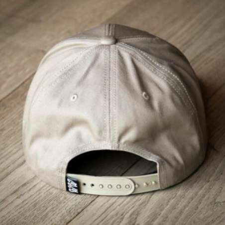Cap Skateboarding
