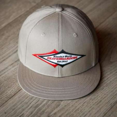 Cap Skateboarding