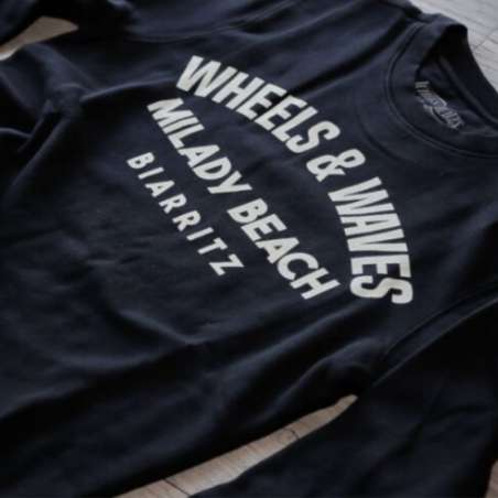 Sweat Milady Beach - WHEELS AND WAVES