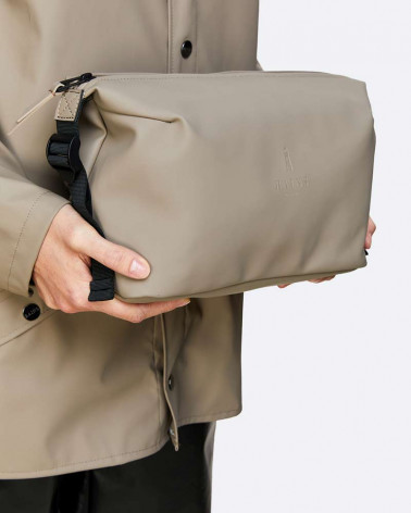 Sac Weekend Wash Bag - Rains