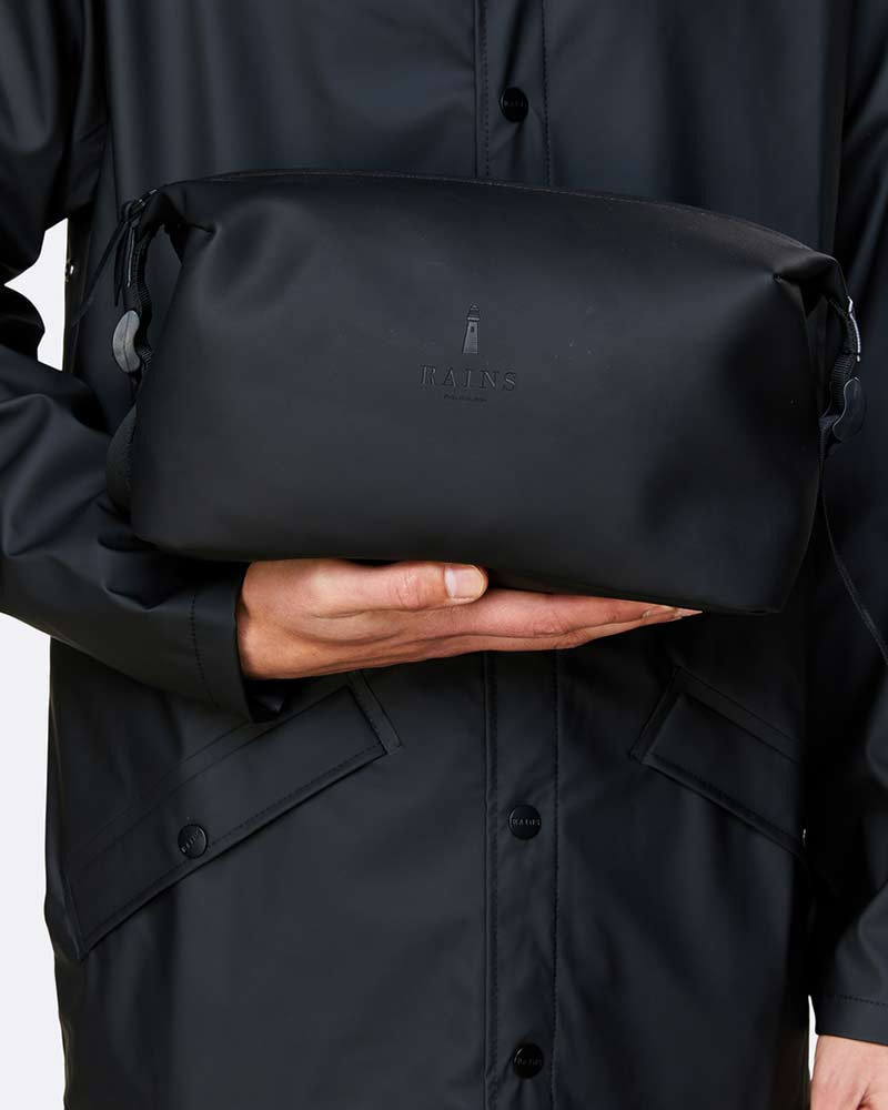 Sac Weekend Wash Bag - Rains